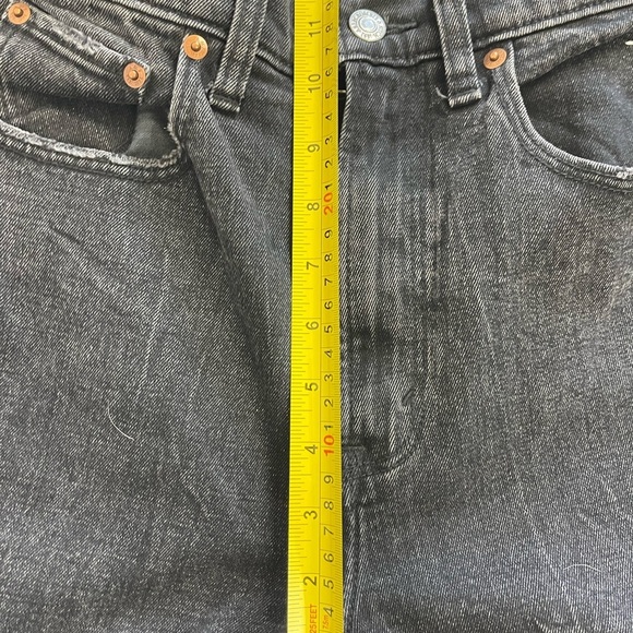 Abercrombie & Fitch Curve Love Ultra High Rise Ankle Straight Jeans - Black. - Picture 8 of 13